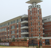 Ϣ�������½�ѧ¥